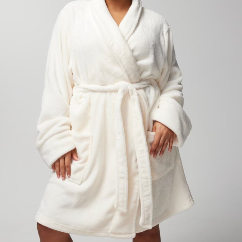 NWT Soma Plush Short Robe